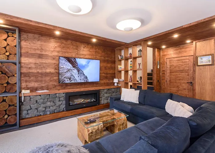 Finest Luxury Penthouse Royal Towers *