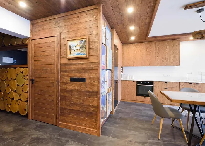 Finest Luxury Penthouse Royal Towers Apartment