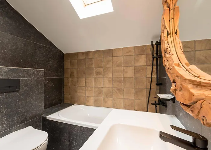 Finest Luxury Penthouse Royal Towers *