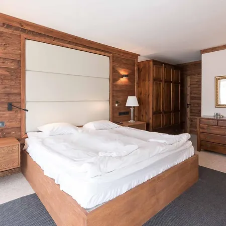 Finest Luxury Penthouse Royal Towers