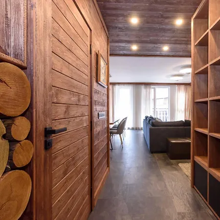 Finest Luxury Penthouse Royal Towers Lejlighed *