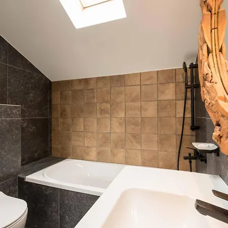 Finest Luxury Penthouse Royal Towers *