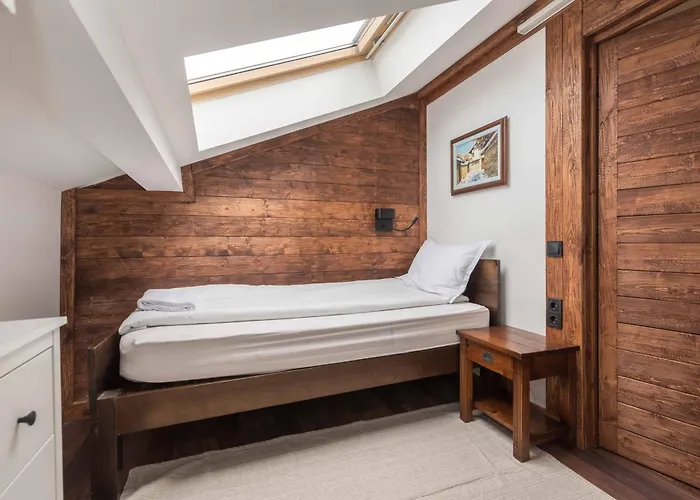 Finest Luxury Penthouse Royal Towers *